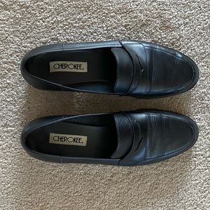 Cherokee leather loafer, size 9 black